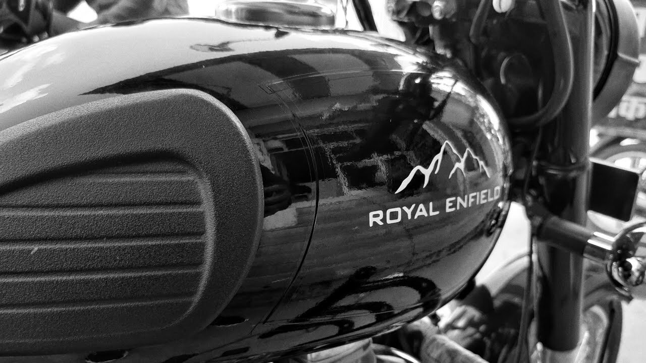 Royal Enfield Classic 350 Customs Stickers Installation | Bullet Modification | Vwraps Sikar |