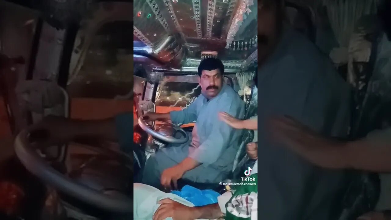 Pakistani turck driver #turck #turcksong #top10 #music #pakistan #village#dhool