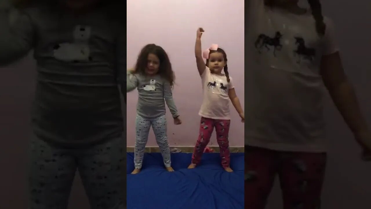 DANCINHA COM A MINHA PRIMA, TREINAMENTO PARA O TIKTOK #dancinhasdotiktok #meme #baby #viral #shorts