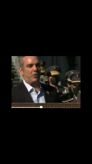 Así responde Abinader tras la prensa cuestionarle porque designó un policía acusado de corrupción