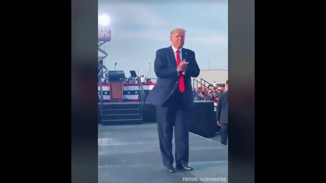 BABY SHARK/TRUMP Worst Dancer of All Time - Song