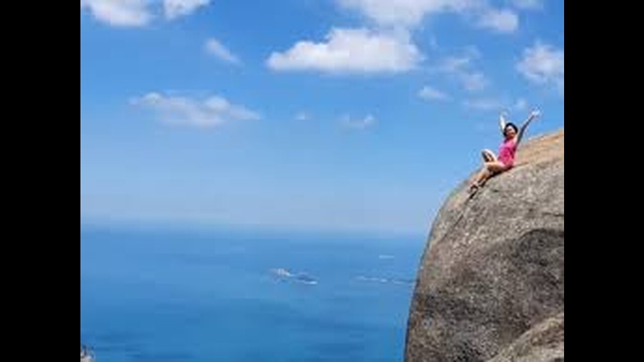 Cliff Hanging for PHOTO! **Beautiful Nature**