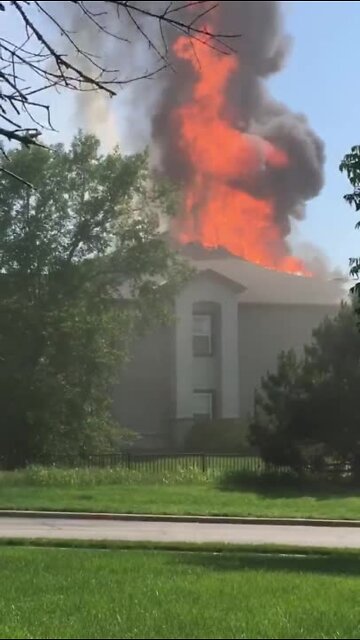 Overland Park apartment fire