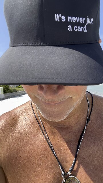 What you send out comes back 10x! 🌴❤️😎 #promptings #sendoutcards #islandvibe