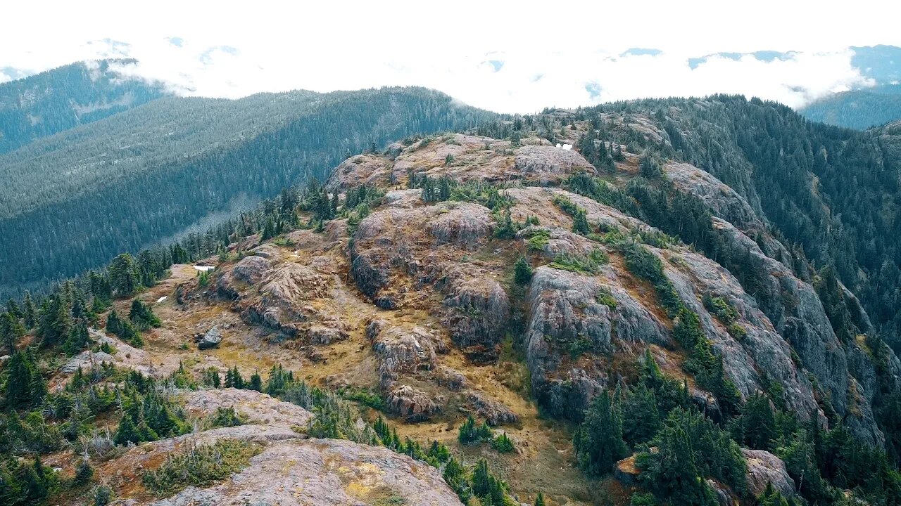 Alpine Ridge Hiking, Minnas Ridge on Vancouver Island, Canada | 6/1000 | SUMMIT FEVER