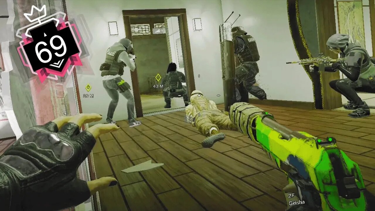 The Most Insane 900 IQ play in Rainbow Six Siege