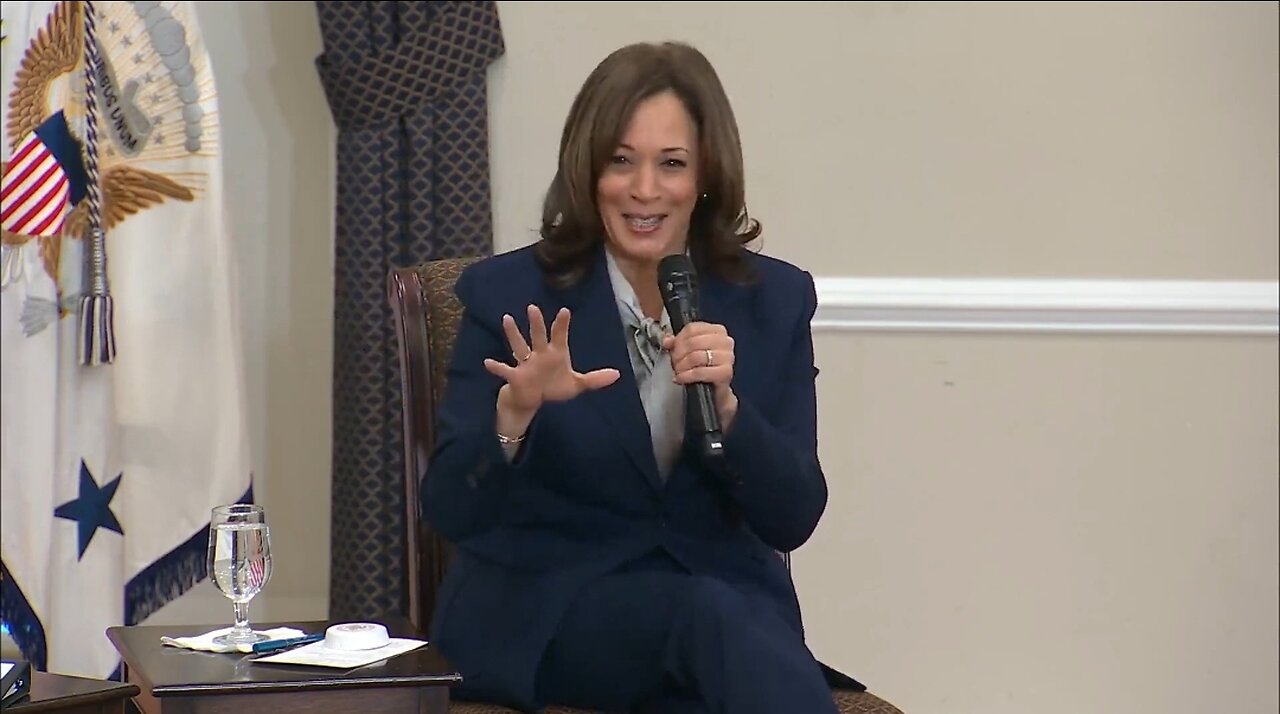 Kamala Harris Shares Her Love Of Venn Diagrams Again