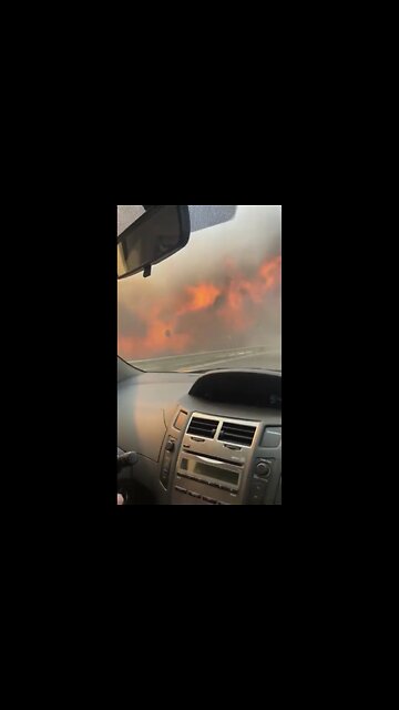 EXTREME WILDFIRES🔥🛣️🚙🔥ENGULF ITALY SOUTHERN ISLAND SICILY🔥🌲🔥🌳🔥🚒💫