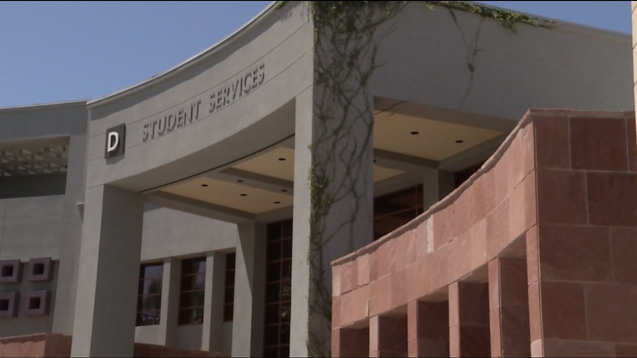 College of Southern Nevada offering free professional clothing, food for students in need