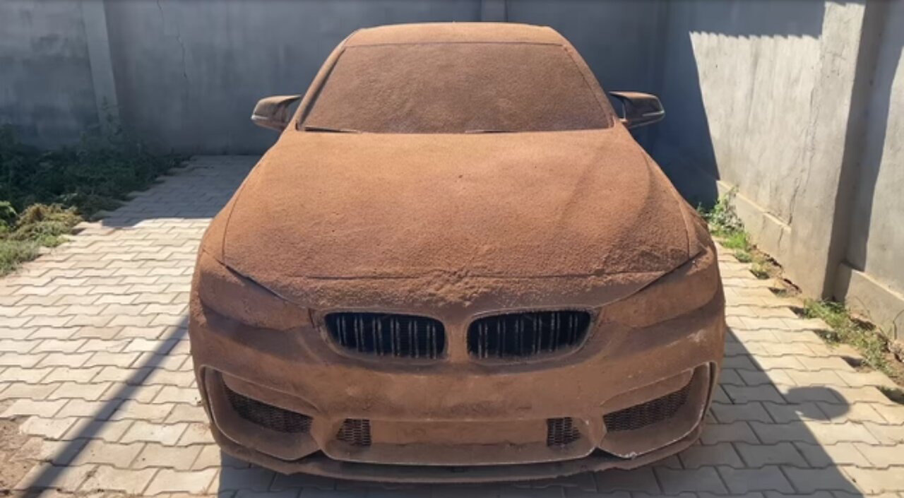 Wash the Dirtiest BMW 4 Deep Exterior De 5