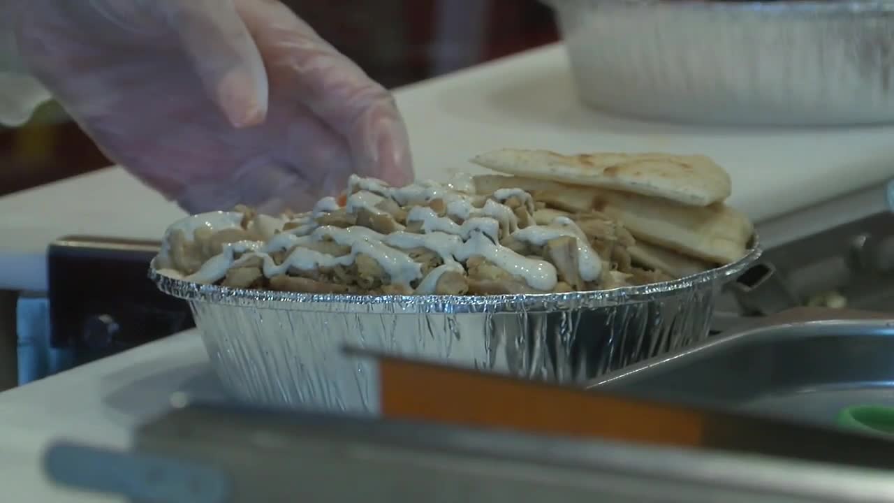 An iconic New York City street vendor comes to Buffalo