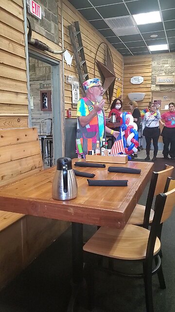 Patriotic Balloon Man Bursts Into Song, "God Bless America" - July 4th, 2022