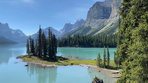 lake minnewanka