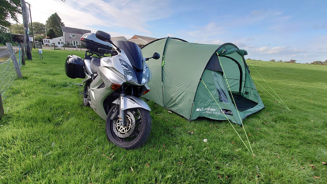 Solo moto camping trip to Wales. HONDA VFR800