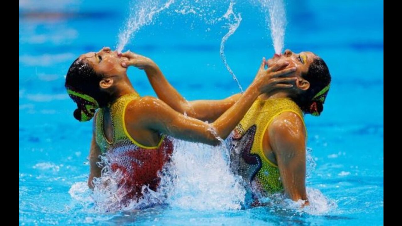 25 HOTTEST MOMENTS IN SPORTS