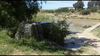Cradock buckling under failing infrastructure - DA (Hwx)