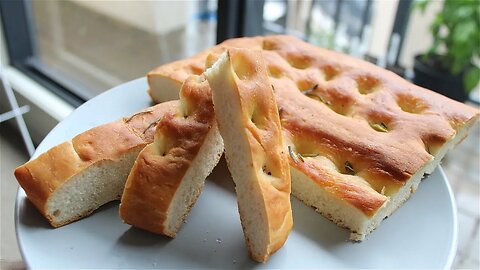 YOU TOO can make Focaccia in a home oven in 2 minutes and 57 seconds | Acquired Taste EP. 28