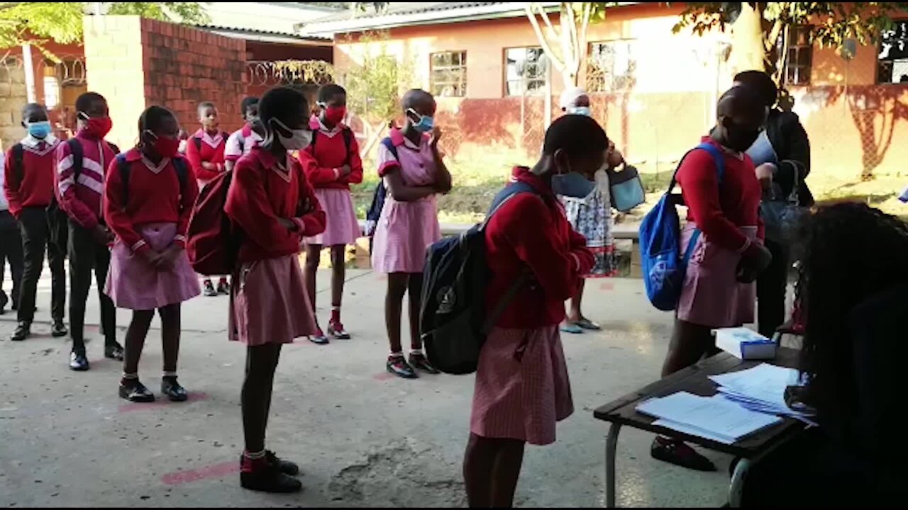 SOUTH AFRICA - Durban - Levels 3 school re-open for Grade 7 and 12 (Video) (SAR)