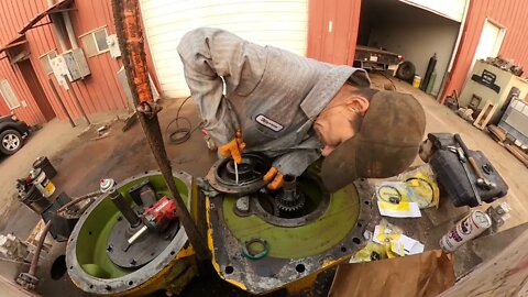 John Deere grader transfer drive.