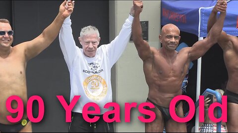 90 Year Old Bodybuilder Special Guest at Muscle Beach - Jim Arrington