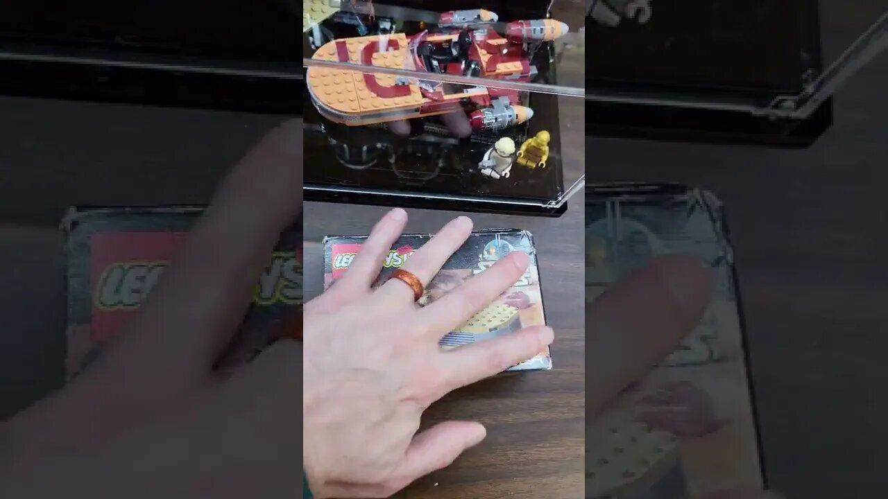 Obtained the 1999 Lego Star Wars Luke's Landspeeder set!