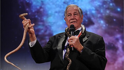 'Wild Kingdom's ' Jim Fowler Dies At 89