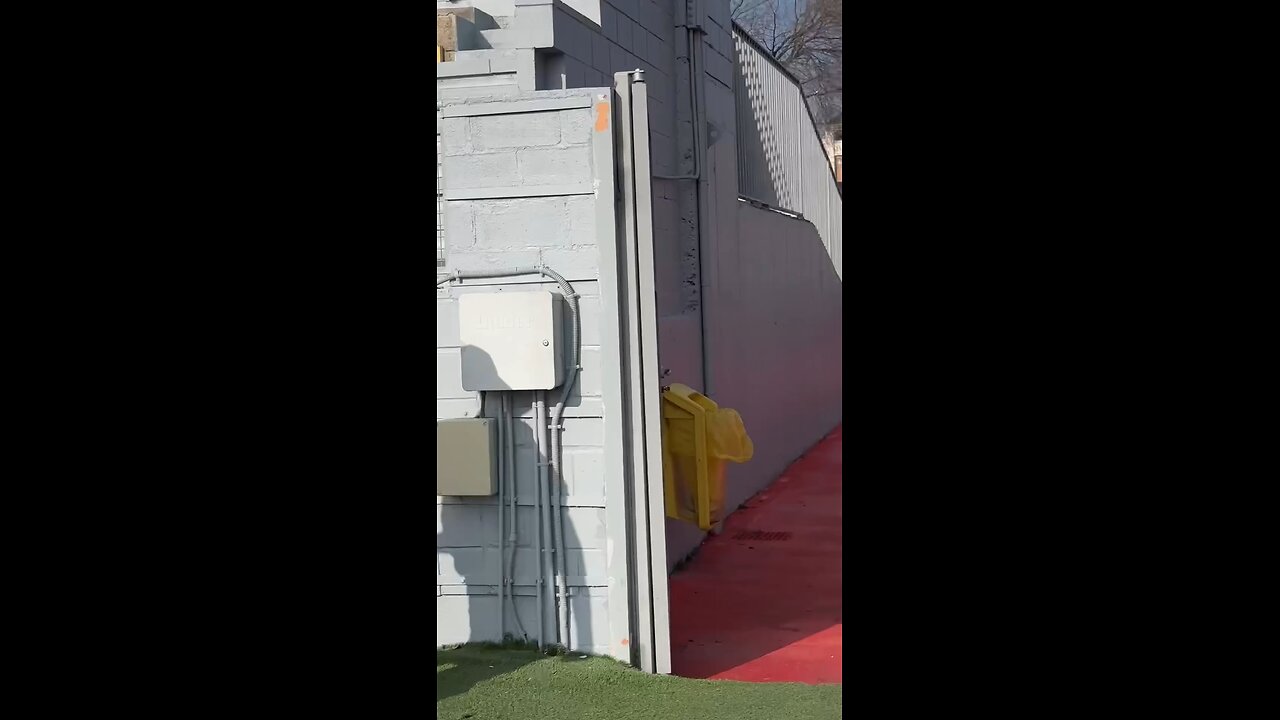 Griezman and rodride having funny at practice (short video)