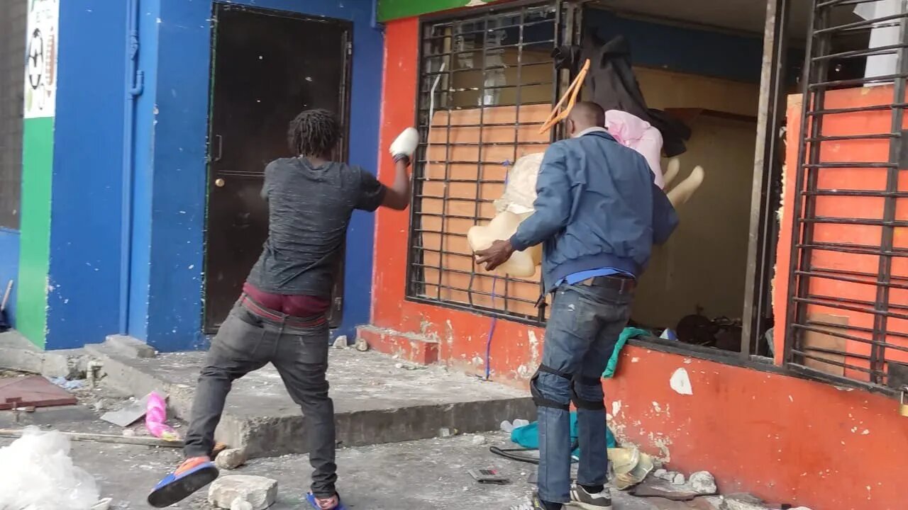 Sa a se Yon Biznis Pep la Tap Piye! Dechoukay Komanse! Site Soley Pran Lari - Wap Sezi Wè dega sa yo