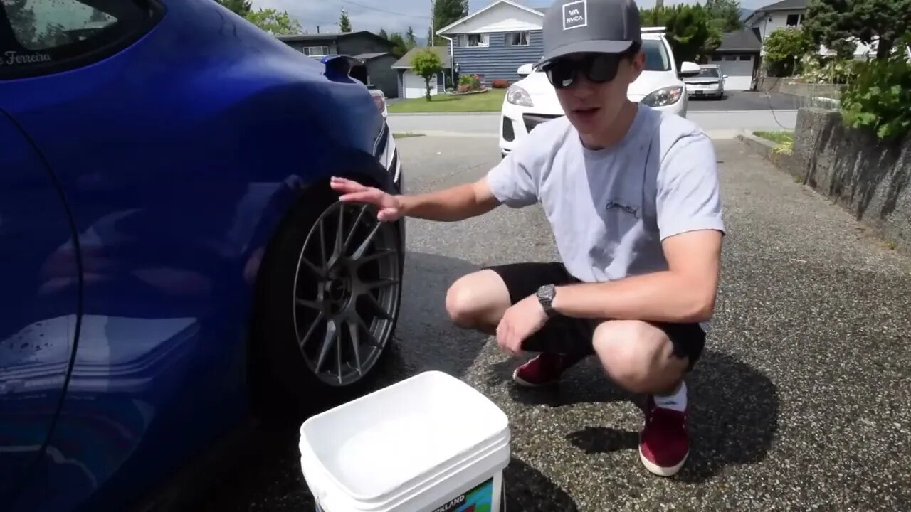 How I Wash My Car! SIMPLE and SPOTLESS!