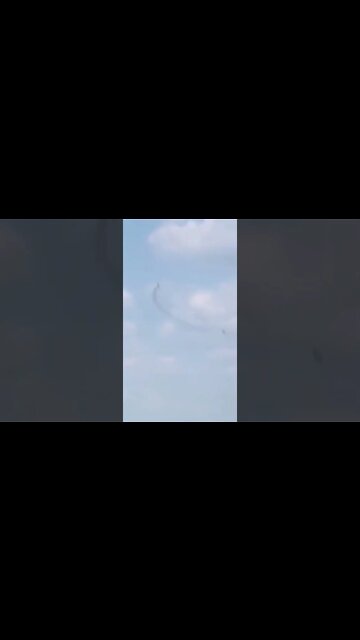 Russian SU-25 flying over Donetsk