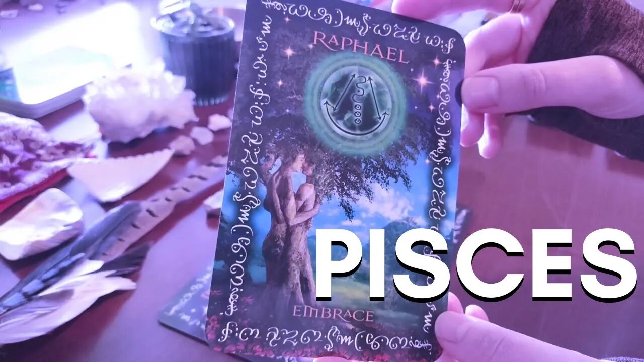 Angel Message for Pisces | LETTING GO, EMBRACING CHANGE | General Reading for Sun Signs Moon Rising