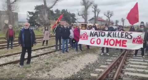Greece: Protesters block NATO armaments bound for Ukraine