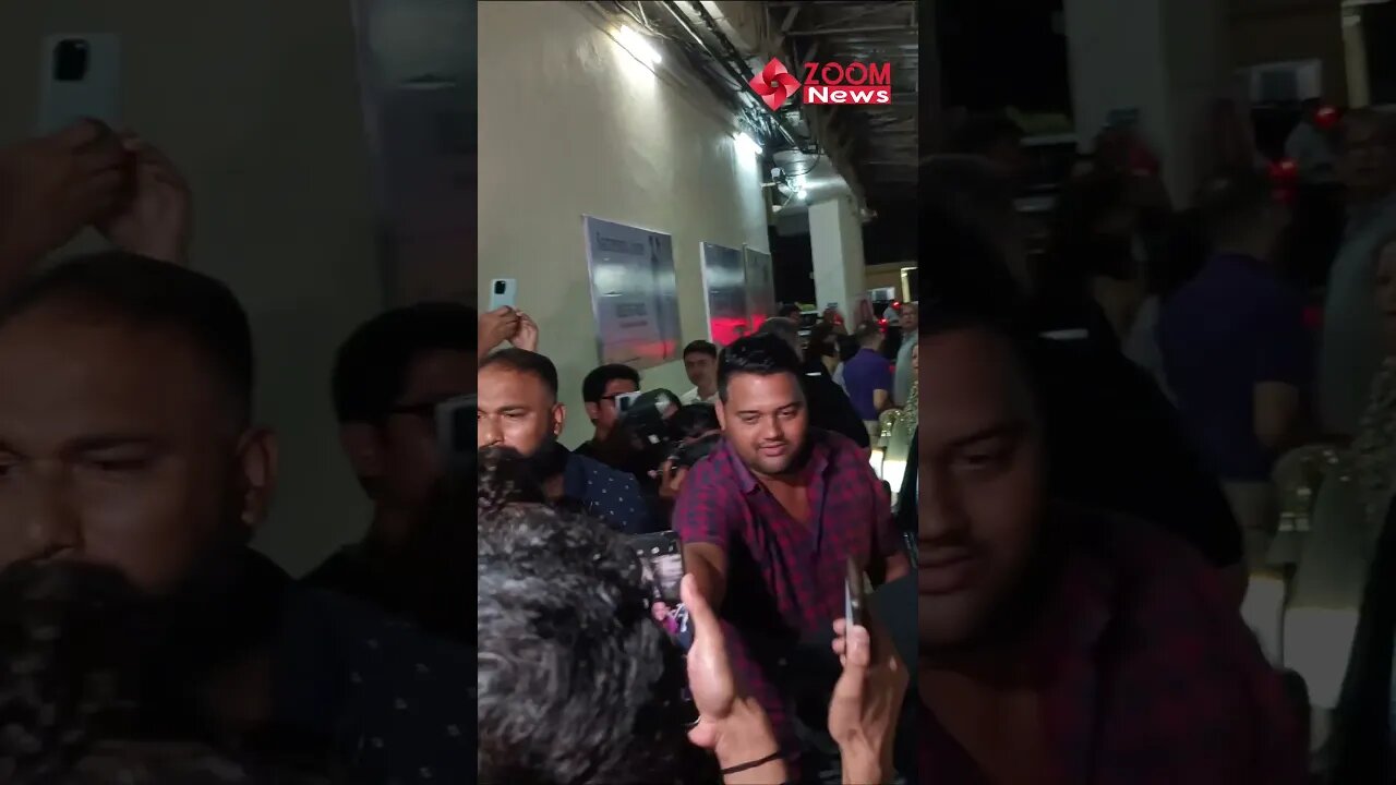 Hrithik Roshan & GF Saba Azad get MOBBED after their movie date 😨 #shorts