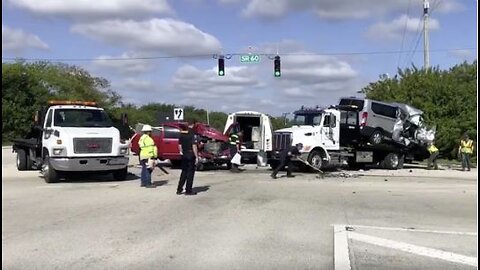 Vero Beach police release crash report that killed sophomore rower, injured 11