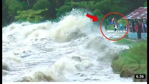 TSUNAMI LIKE WAVES'village in indonesia tidal bore sumatra