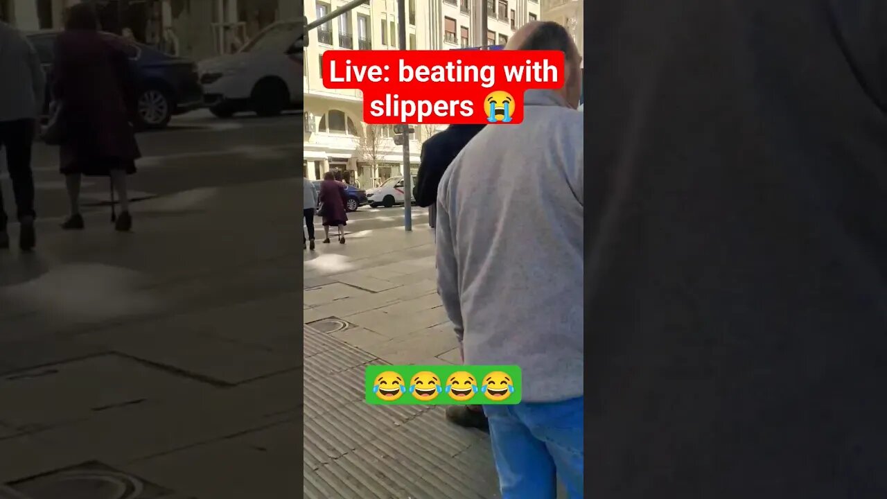 Man caught beating with slippers 😮😔😮