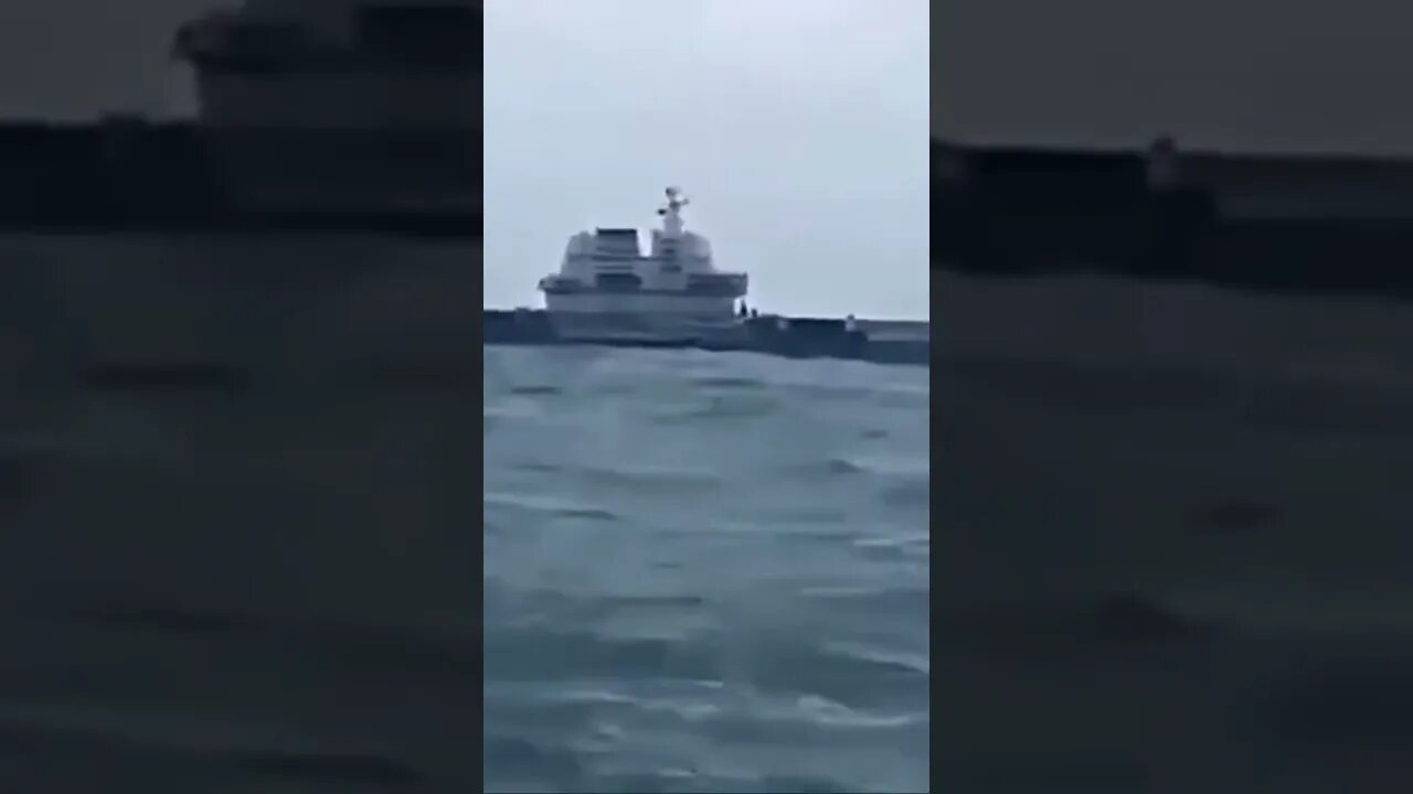 Aircraft carrier "Shandong" PLA Navy, 200 nautical miles off the east coast of Taiwan. 🇨🇳 🇹🇼