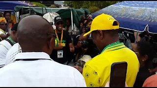 Ramaphosa goes shopping at ANC conference (JUd)