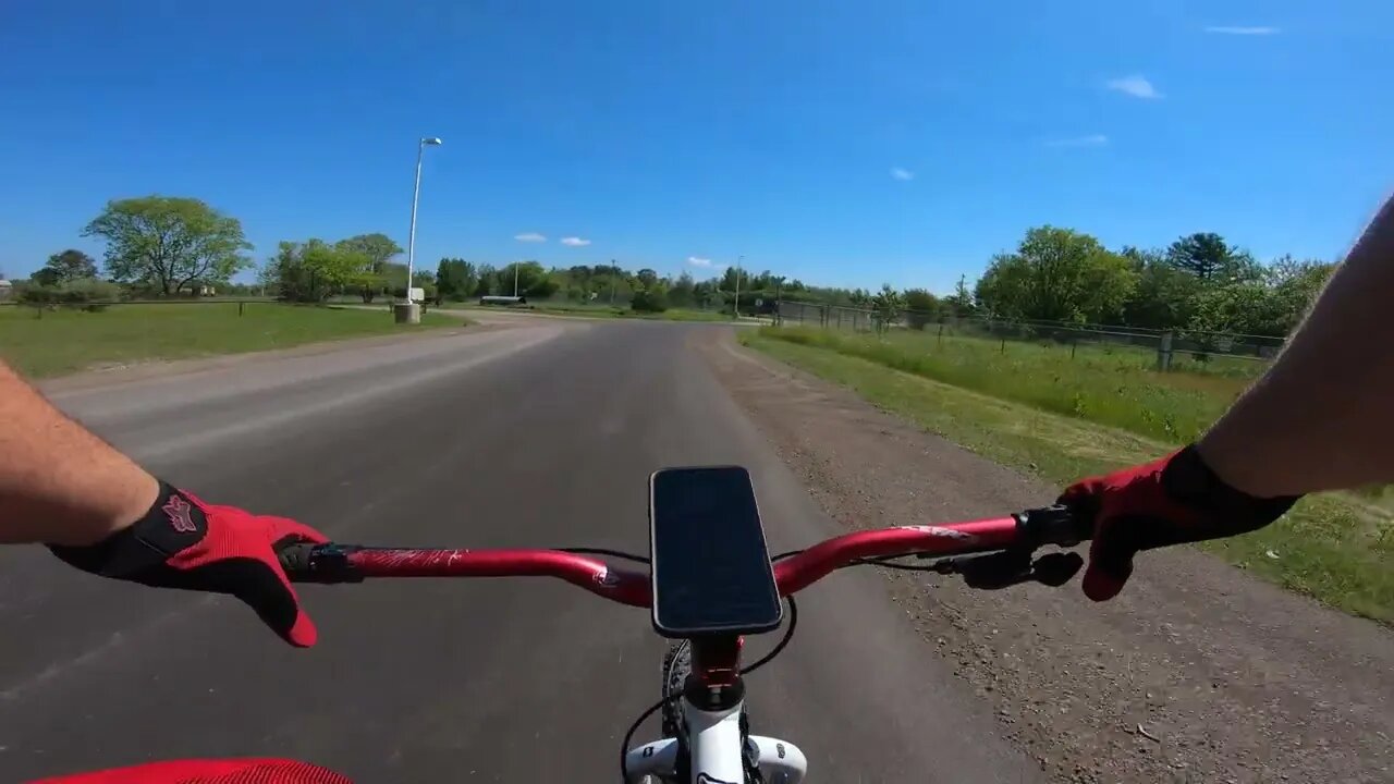 Sunshiny Day Cruising on the Fatbike ( Framed Minnesota 2.2 )