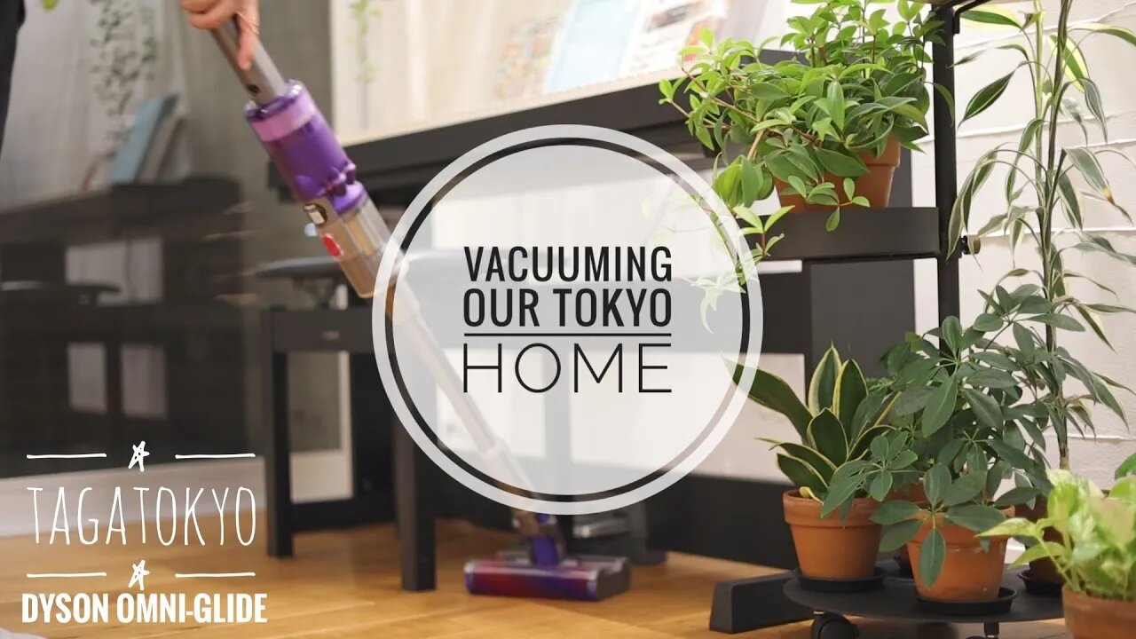 Tokyo home tour … while vacuuming with the Dyson Omni-glide