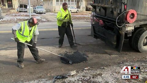 Rainy forecast to put KCMO pothole patching on pause