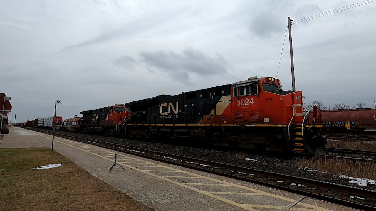 CN 3024 & CN 2805 Engines Manifest Train In Ontario