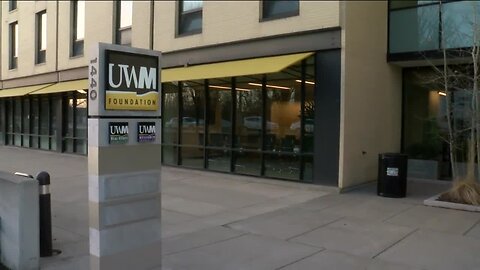 UWM moving to online classes and extending spring break after possible case of coronavirus