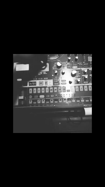 Nevo - Footwork on Electribe emx1