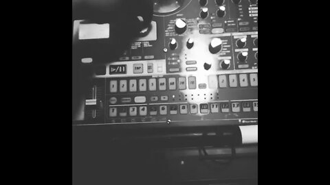 Nevo - Footwork on Electribe emx1