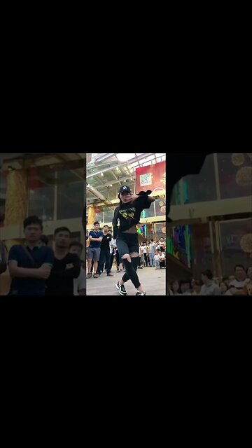 Sexy Chinese Girl Puts On A Hot Street Dance