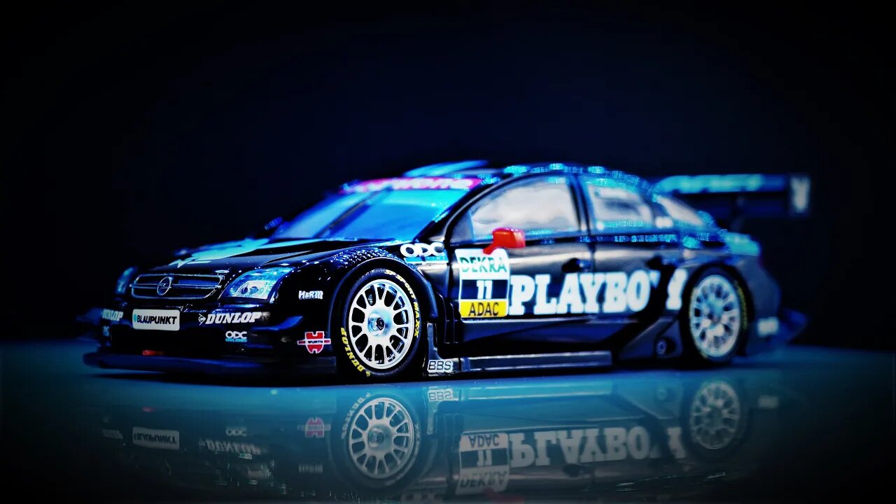 Opel Vectra GTS DTM Playboy livery - Minichamps 1/43 - 2 MINUTES REVIEW