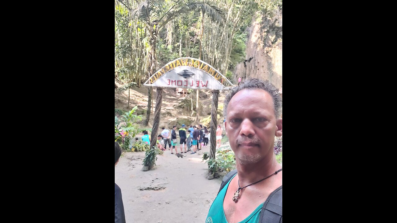 Oslob Water Fall's Tourist