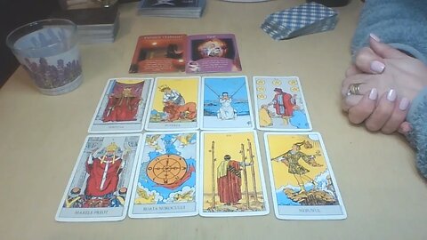 #TAROT #Varsator #Martie -Sunteti la o rascruce de drumuri, ascultati-va inima. Echilibru si rabdare