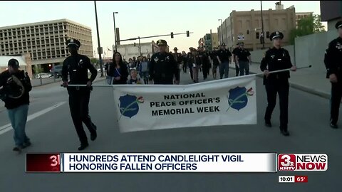 Hundreds show to remember fallen officers